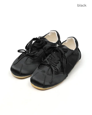 Ribbon sneakers