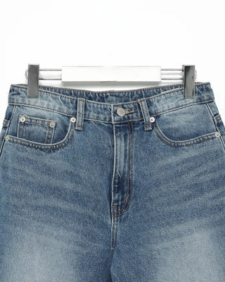 Low-waisted wide-leg denim pants