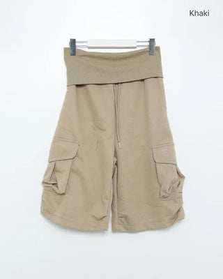 Wide-waist pocket Bermuda shorts