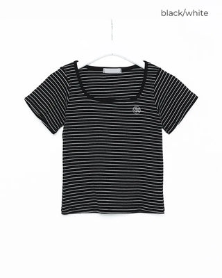 U-neck striped half-sleeve T-shirt