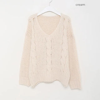 V-neck oversized knit