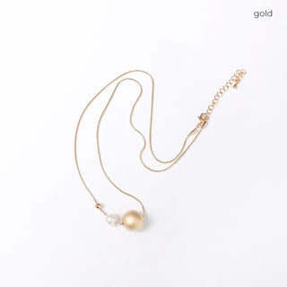 Ballpoint necklace