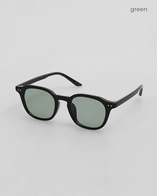 Pointed sunglasses