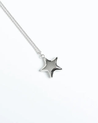 Star pendant necklace