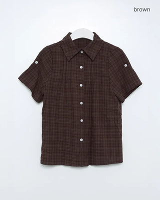 Checked pintuck short-sleeved blouse