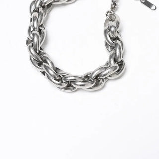 Hard chain bracelet