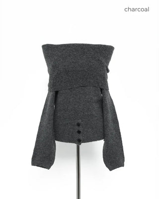 Button-point wide-neck off-shoulder knit