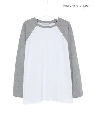 Raglan long-sleeved T-shirt