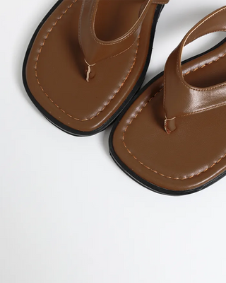Square stitch sandals