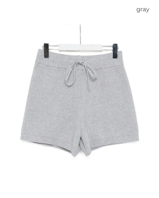 Banding knit shorts