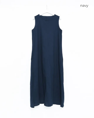 Sleeveless long dress