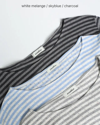 Boat neck striped long-sleeved T-shirt