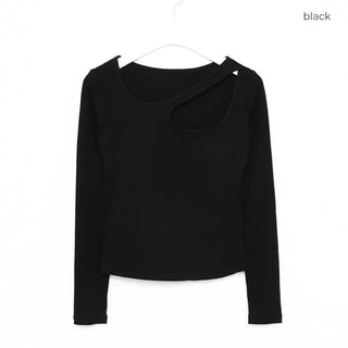Slit T-shirt with built-in cups