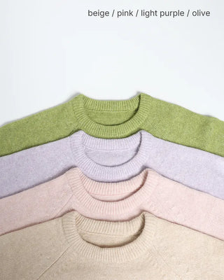 Simple round-neck knit