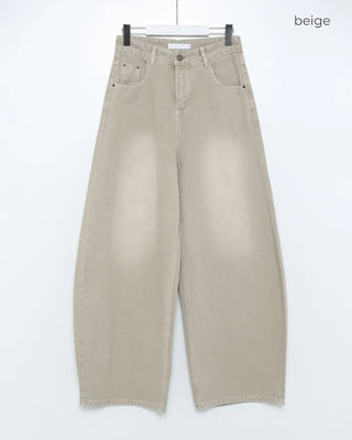 Curved silhouette washed pants