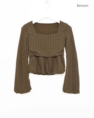 Square neck frill knit blouse