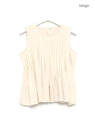 Pleated sleeveless blouse