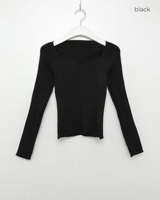 Wave neckline ribbed knit