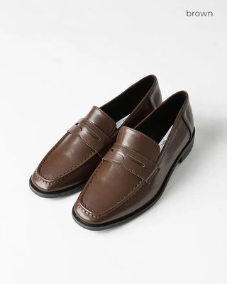 Leather design loafers