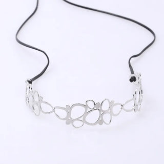 Unique oval line choker