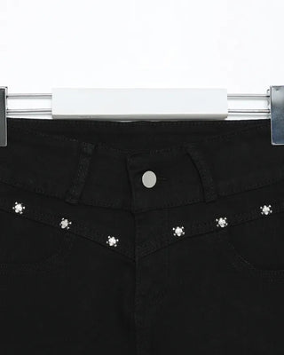 Skull Studded Berry Short Black Pants