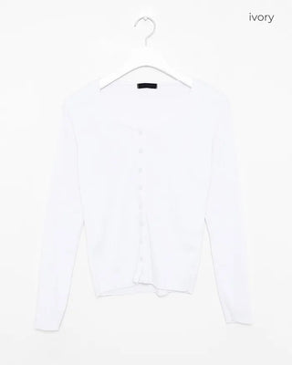 Round button cardigan