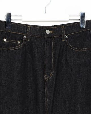 Non-faded H-line denim skirt