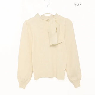 Scarf-layered ribbed knit