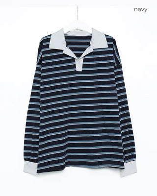 Half-open collar border T-shirt