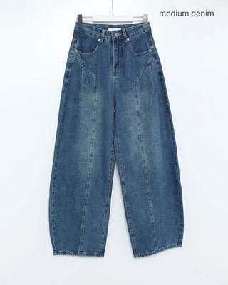 Curved balloon fit pleated denim pants