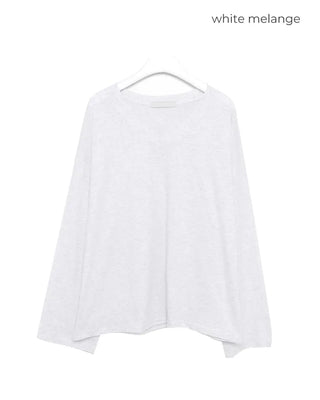 Loose-fitting V-neck cotton t-shirt