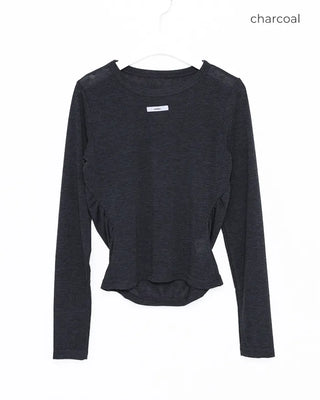 Side-shirred long-sleeve T-shirt