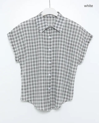 Checkered short-sleeved shirt