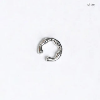 Wave ear cuff