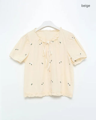 Flower embroidered blouse