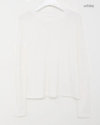 Basic long-sleeved T-shirt