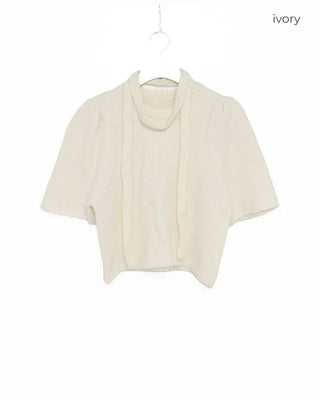 Long tie & short-sleeve knit set