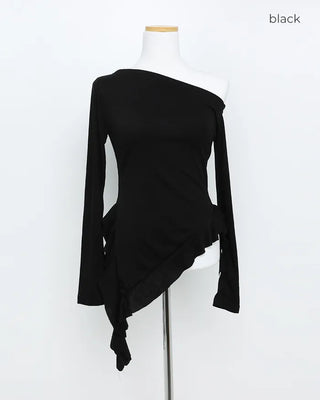 Off-shoulder asymmetrical T-shirt