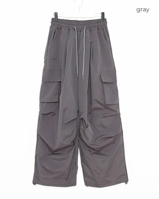 Side-tuck cargo pants