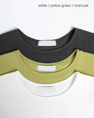Semi-cropped short-sleeve T-shirt
