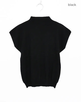Half-neck short-sleeved knit