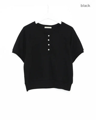 Henley neck short-sleeved sweatshirt