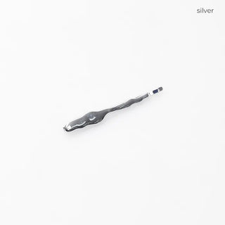 Asymmetrical hairpin