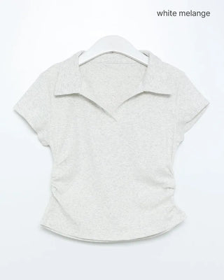 Open-collar shirred half-length T-shirt