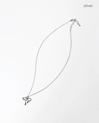 Ribbon necklace