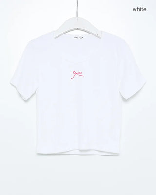 Ribbon patch point short-sleeve T-shirt