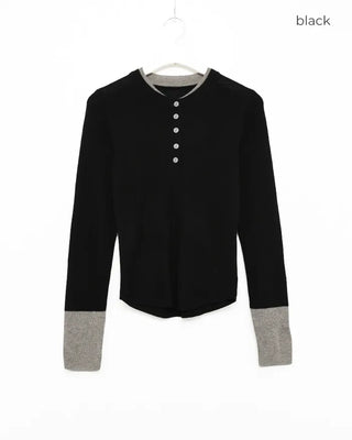 Half-open long-sleeve T-shirt