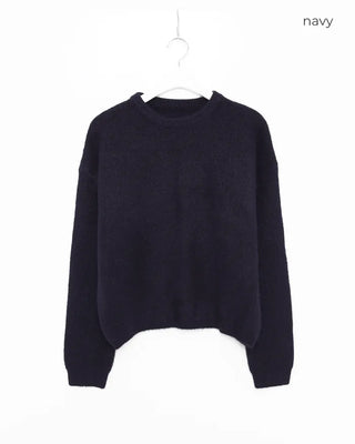 Angora Round Knit