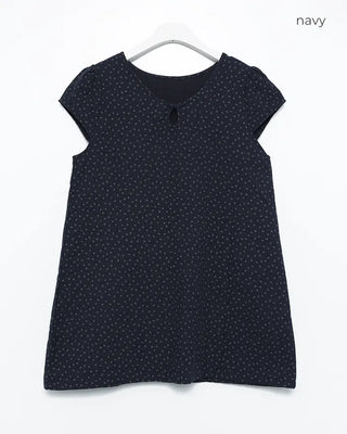 Teardrop neck gauze quilted tunic
