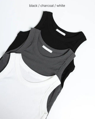 Colored ribbed sleeveless top